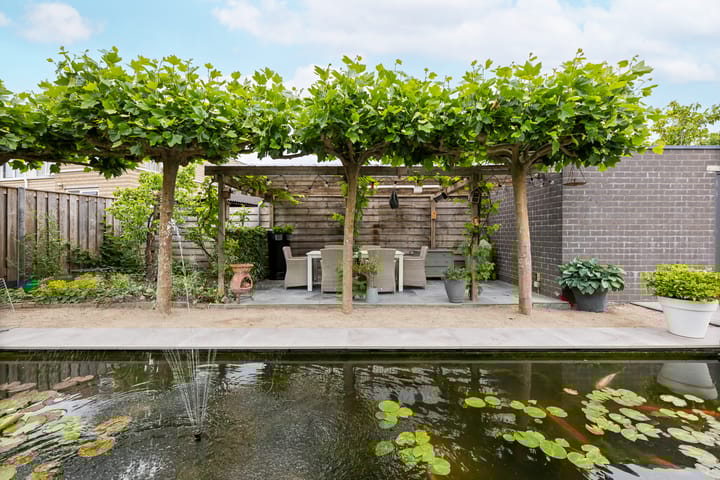 Foto 33 van Nienke van Hichtumlaan 7