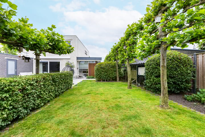 Foto 34 van Nienke van Hichtumlaan 7