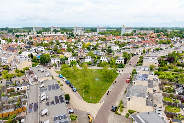 Foto 52 van Nienke van Hichtumlaan 7