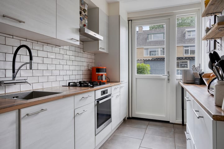 Foto 8 van Van Eedenstraat 34