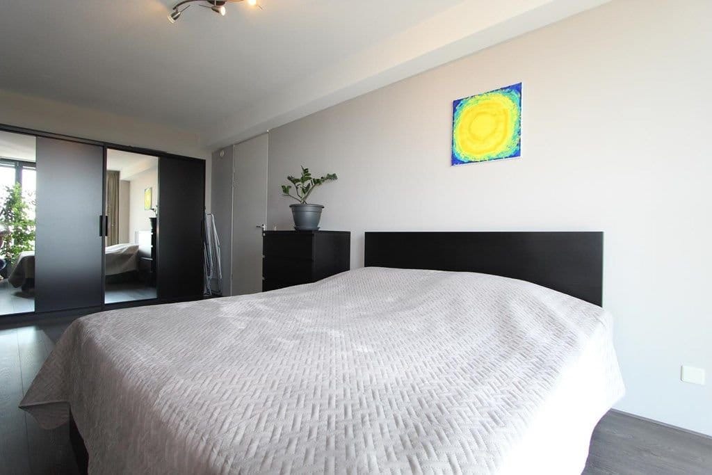 Foto 10 van Raadhuisplein 258