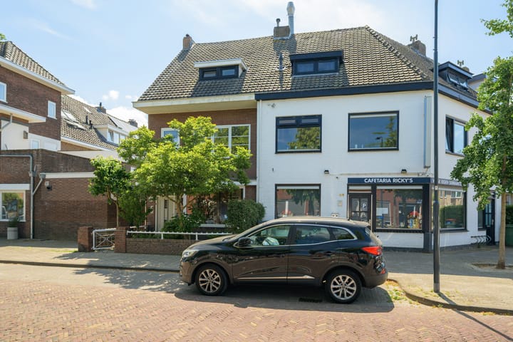 Foto 65 van Pastoor Pottersplein 46