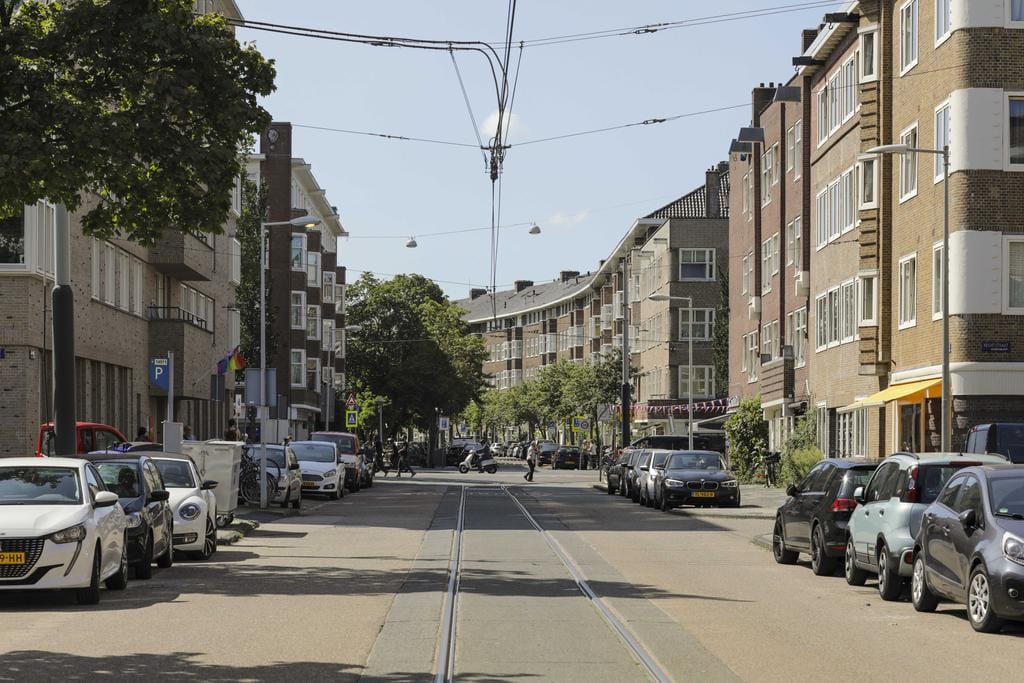 Photo 19 of Lekstraat 56-1