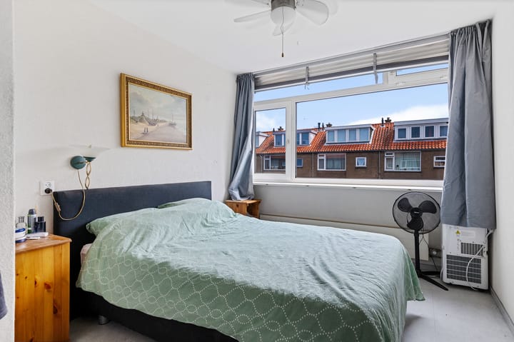 Photo 12 of Hyacinthstraat 46