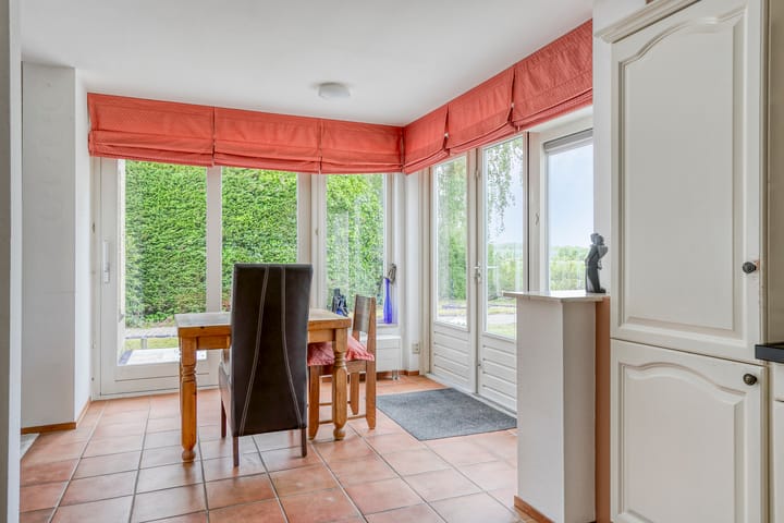 Foto 12 van Montanusstraat 2