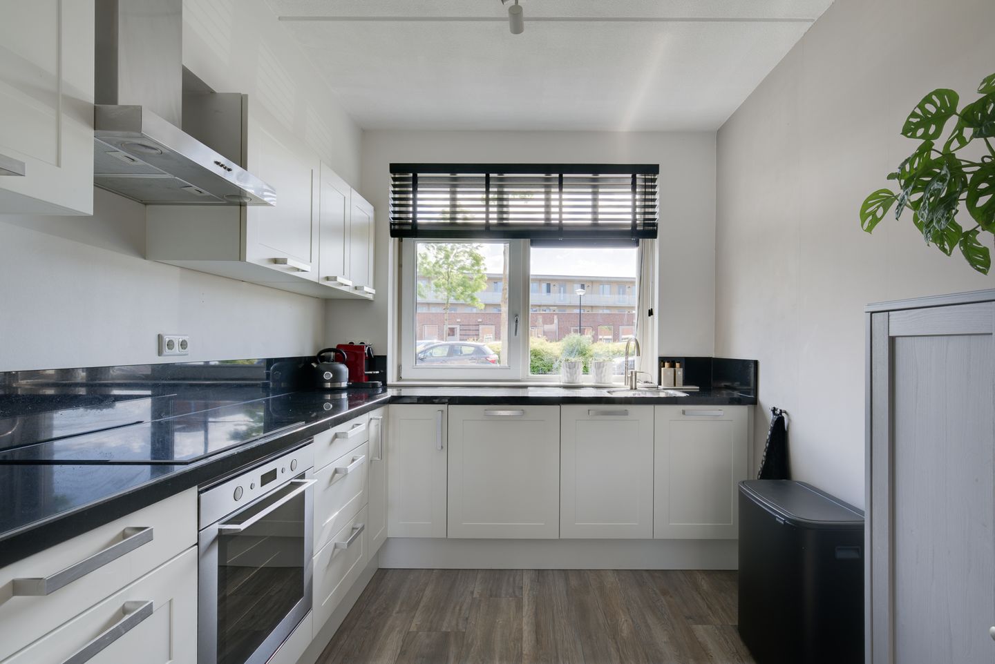 Foto 14 van Kalmoesstraat 12