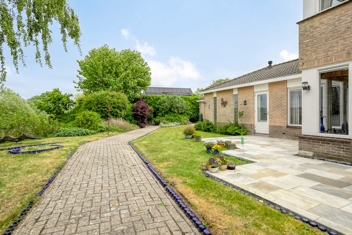 Foto 36 van Montanusstraat 2