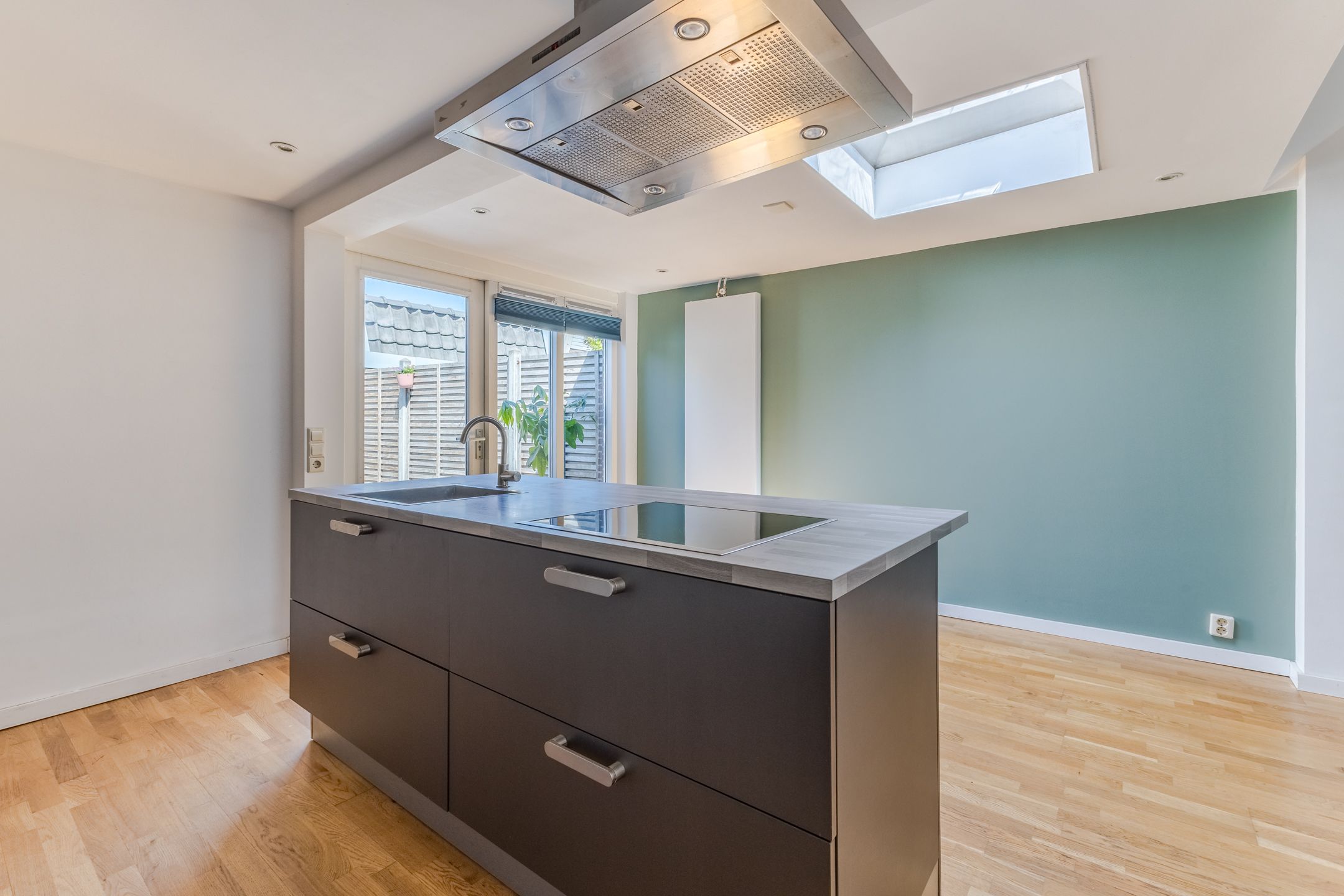 Foto 12 van Kennemerstraatweg 182