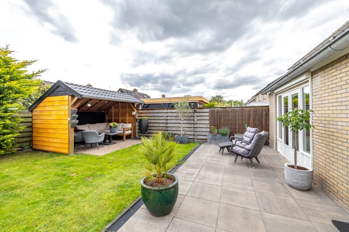 Foto 2 van Mondsteen 6