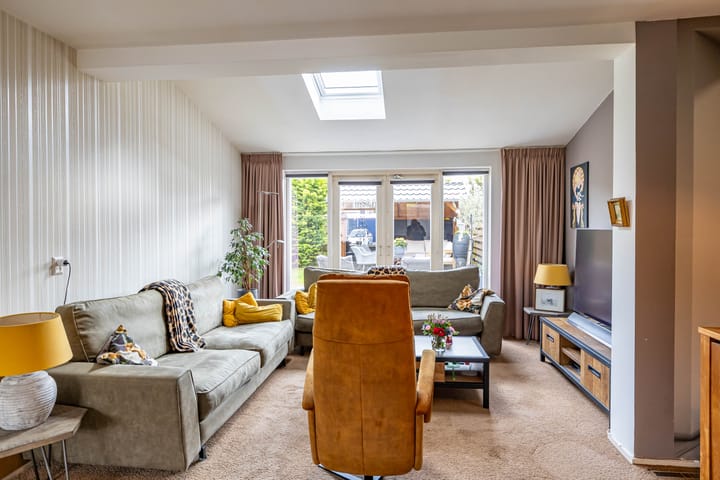 Foto 9 van Mondsteen 6