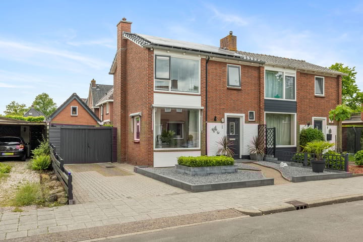 Foto 1 van M. Hardenbergstraat 9