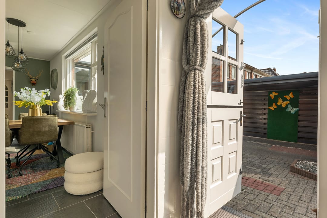 Foto 16 van M. Hardenbergstraat 9