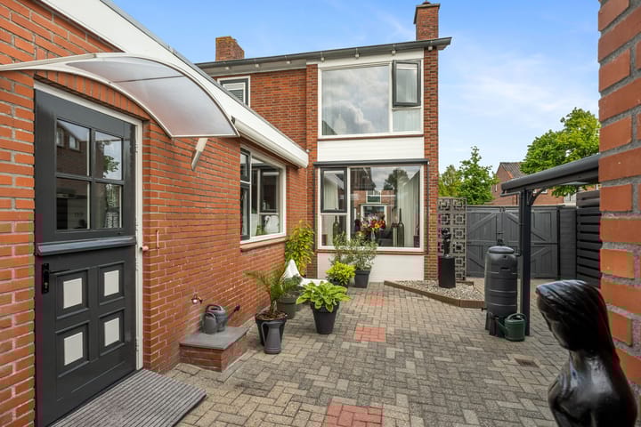 Foto 31 van M. Hardenbergstraat 9