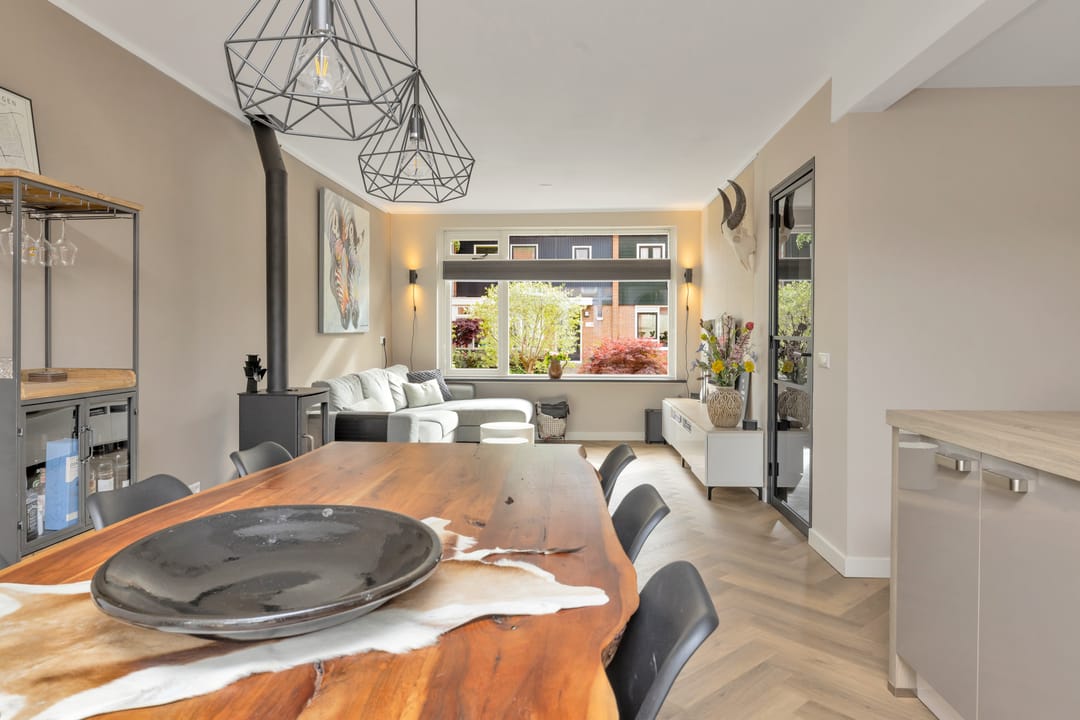 Photo 8 of Irenestraat 3