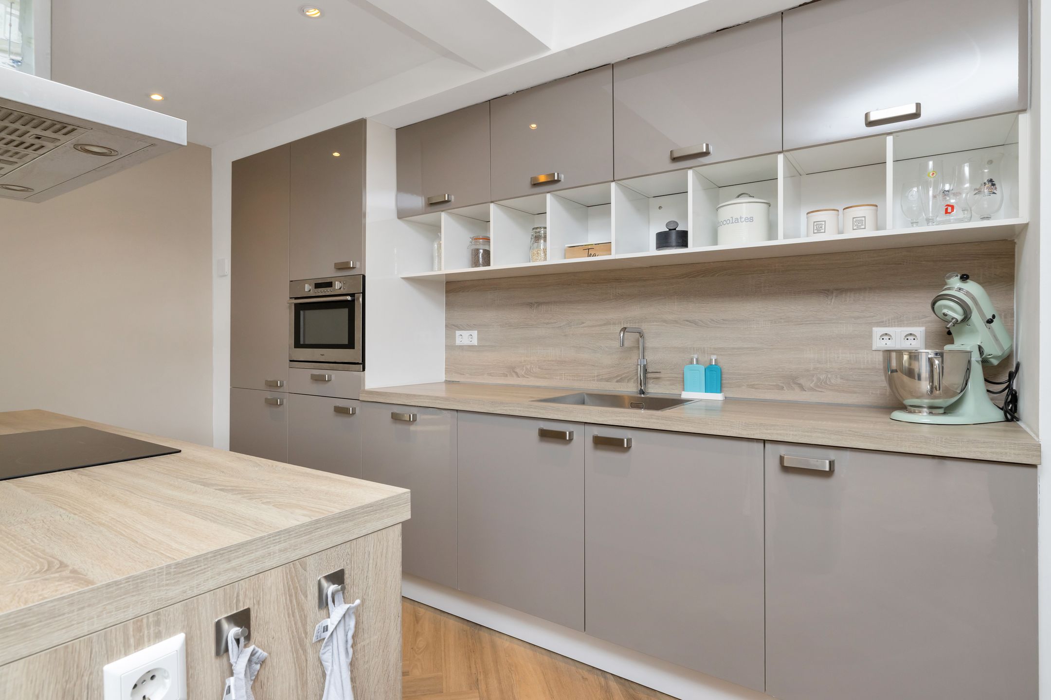 Photo 15 of Irenestraat 3