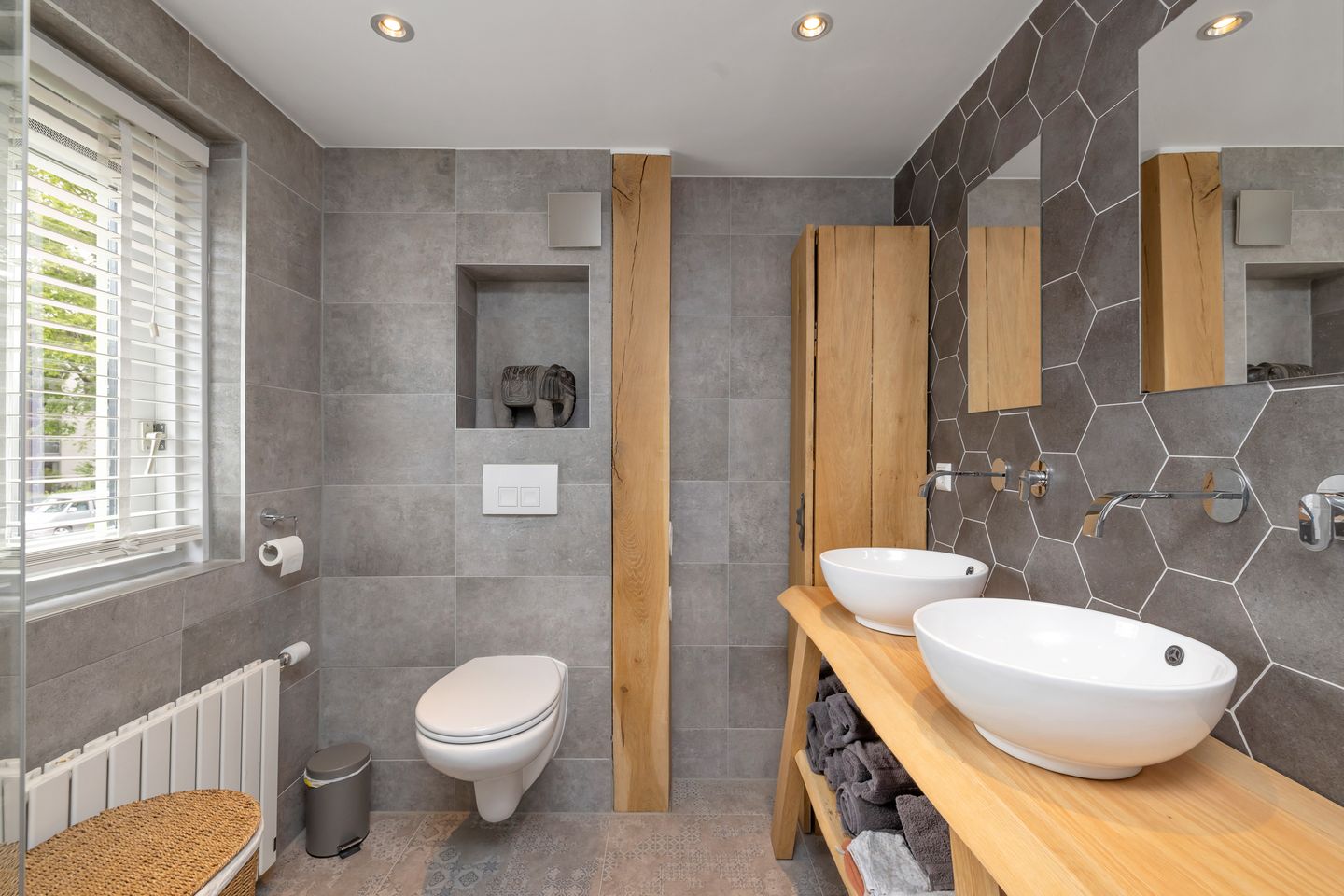 Photo 25 of Irenestraat 3