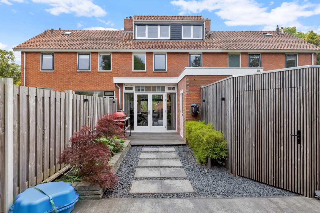 Photo 32 of Irenestraat 3