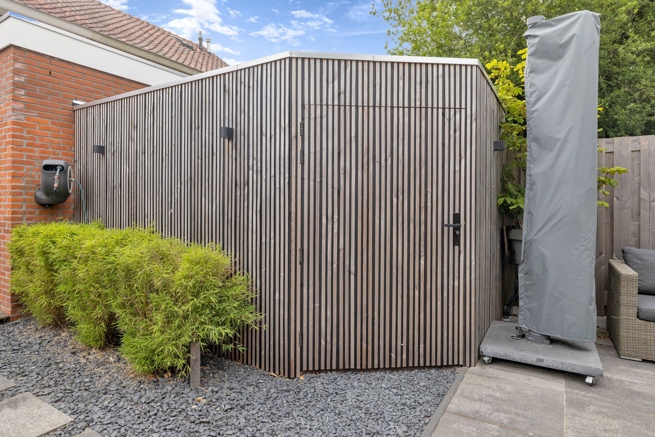 Photo 36 of Irenestraat 3