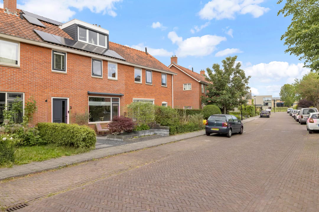 Photo 41 of Irenestraat 3