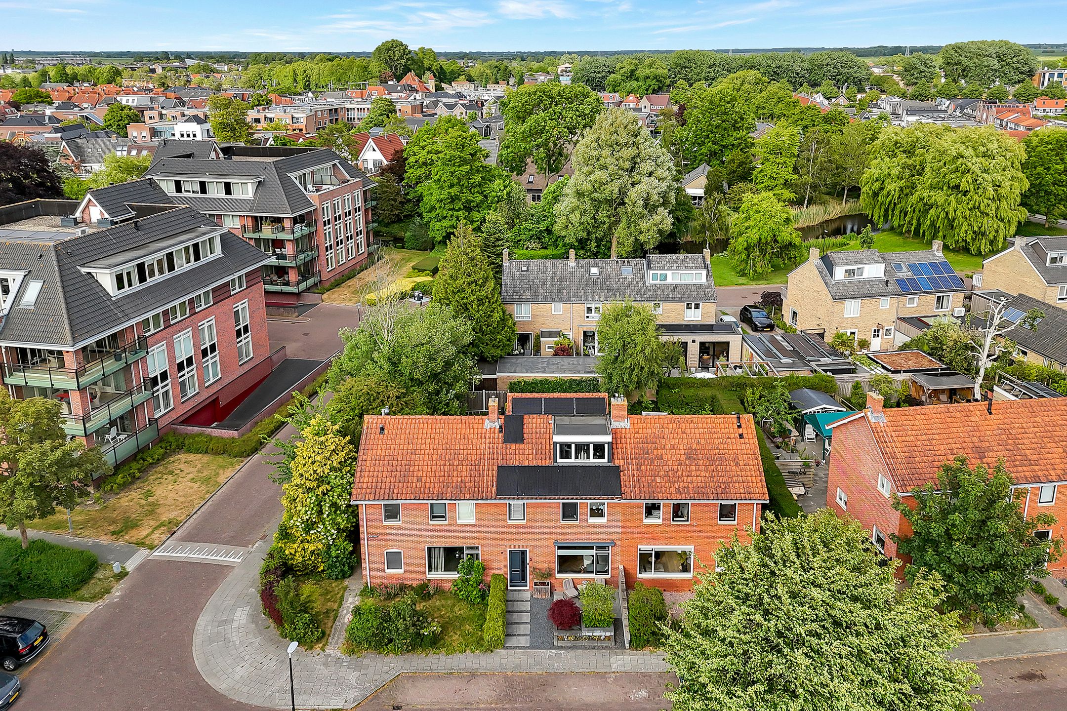 Photo 42 of Irenestraat 3