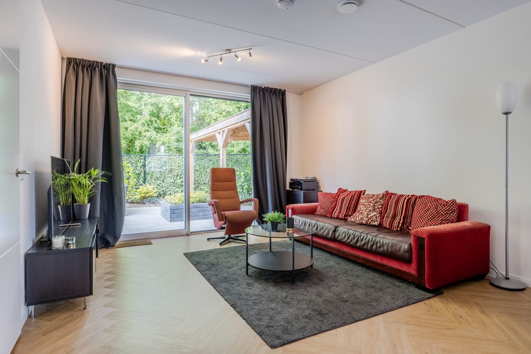 Foto 2 van Vierasser 100