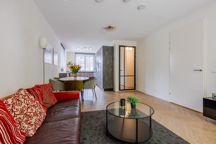 Foto 4 van Vierasser 100