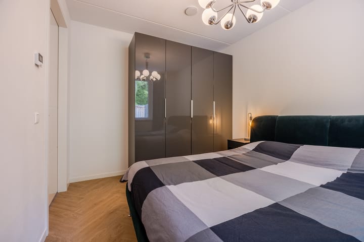 Foto 11 van Vierasser 100