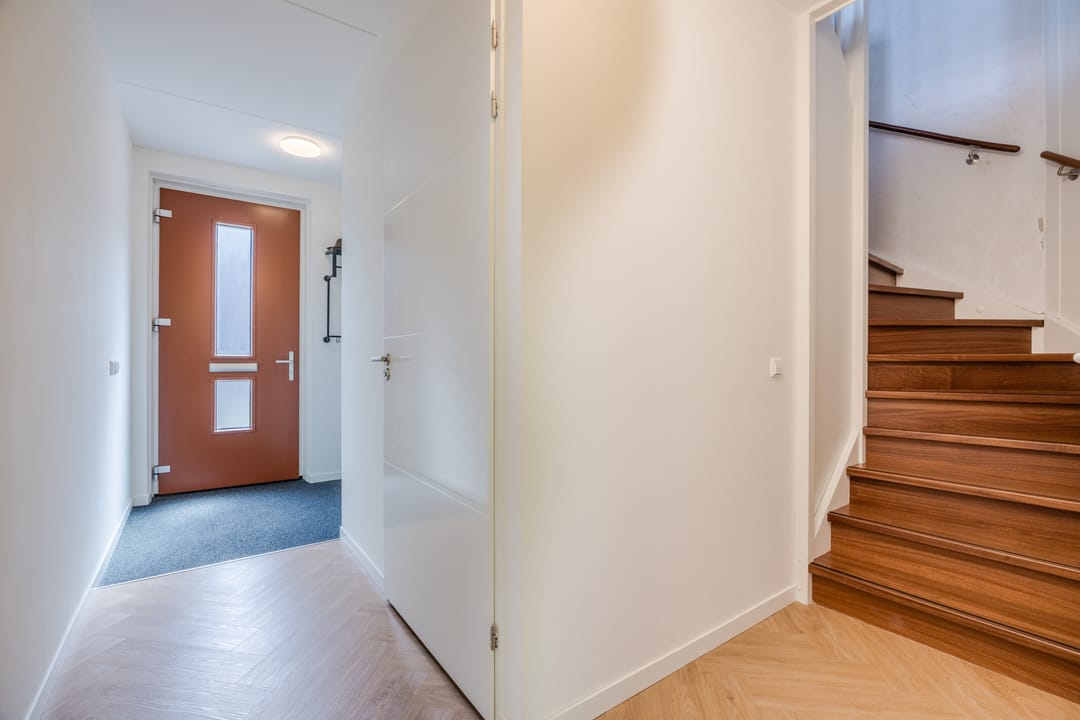 Foto 16 van Vierasser 100