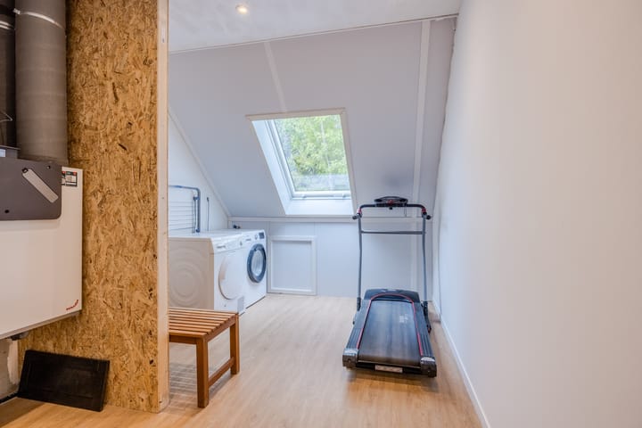 Foto 24 van Vierasser 100