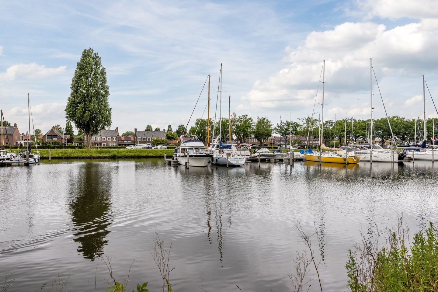 Foto 35 van Vierasser 100