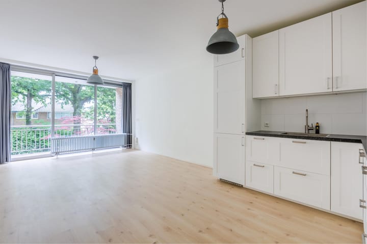 Foto 10 van Eemnesserweg 7-A11