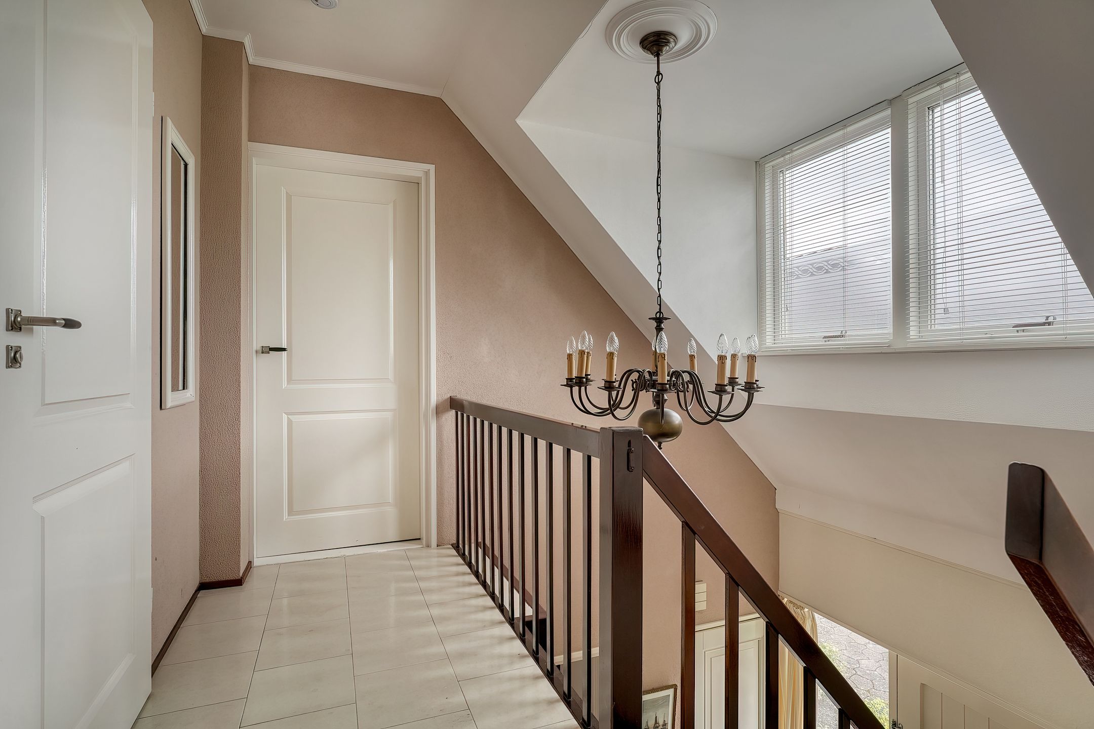 Foto 30 van Rijshornstraat 85