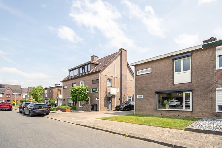 Foto 21 van Mentenlaan 9