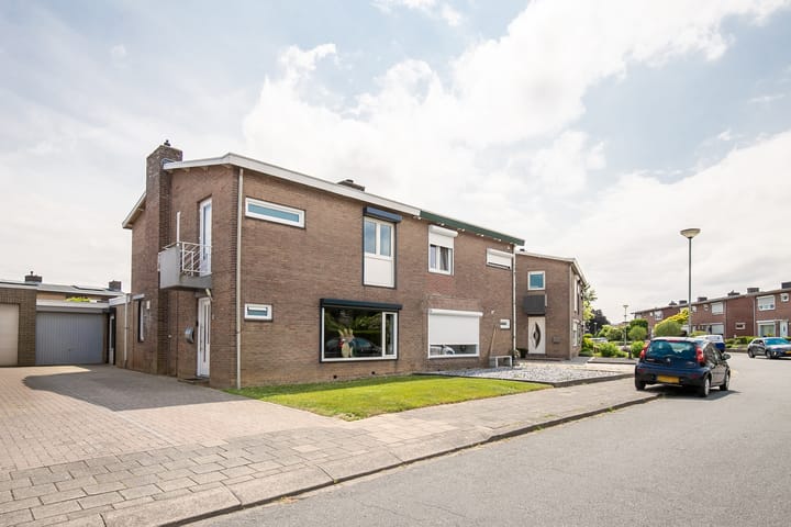 Foto 22 van Mentenlaan 9