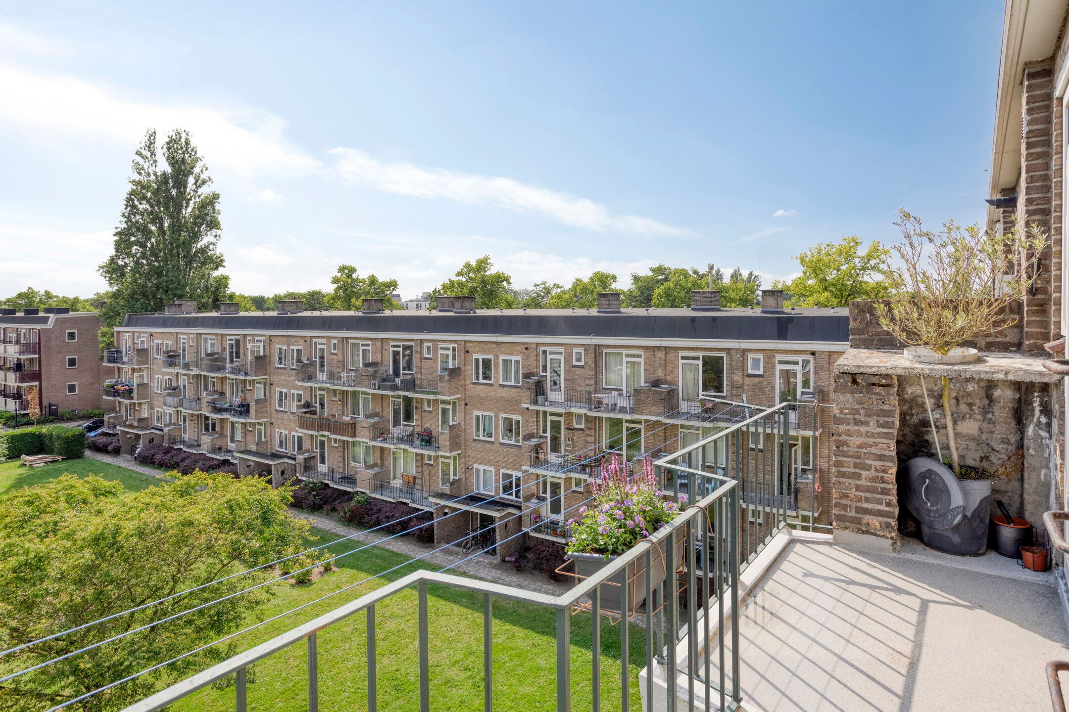 Photo 36 of Hertog Jan I Laan 48