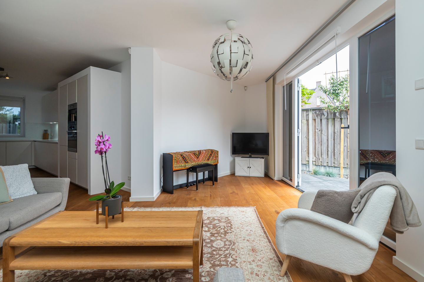 Foto 14 van Abdis Fredericastraat 6