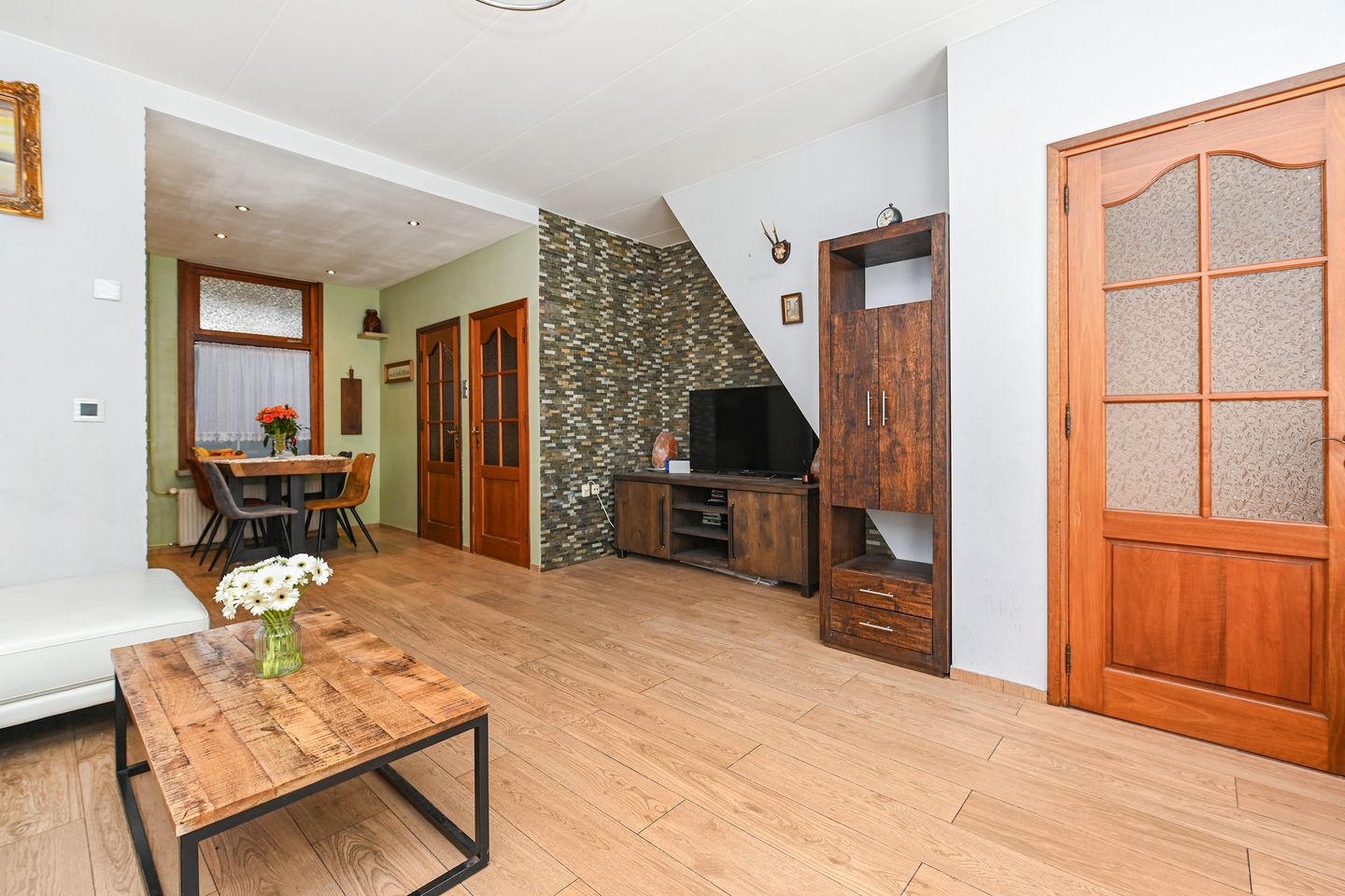 Photo 5 of Bloemenstraat 3