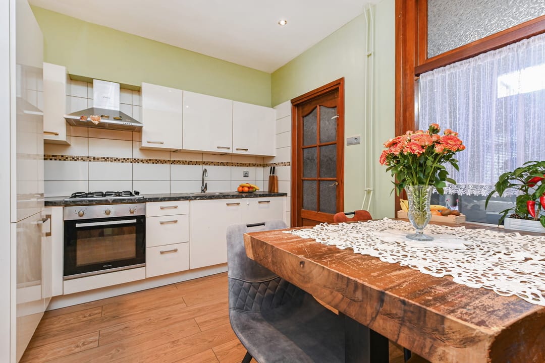 Photo 7 of Bloemenstraat 3