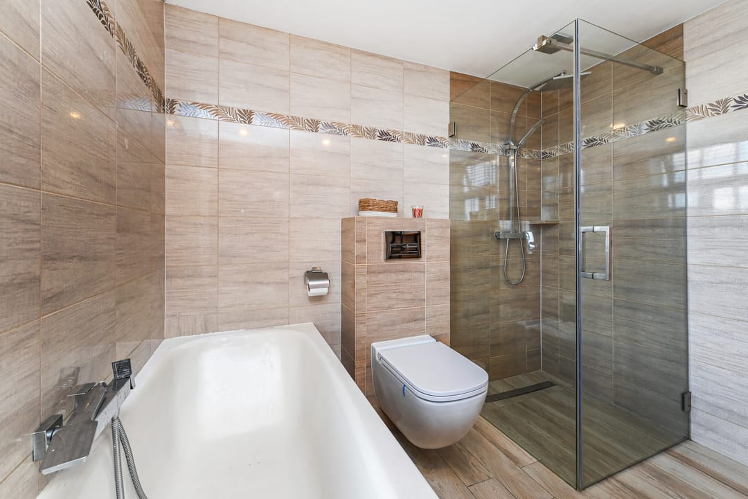 Photo 16 of Bloemenstraat 3