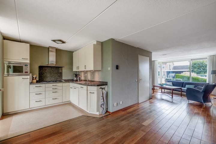 Foto 5 van H.W. van Heelstraat 8