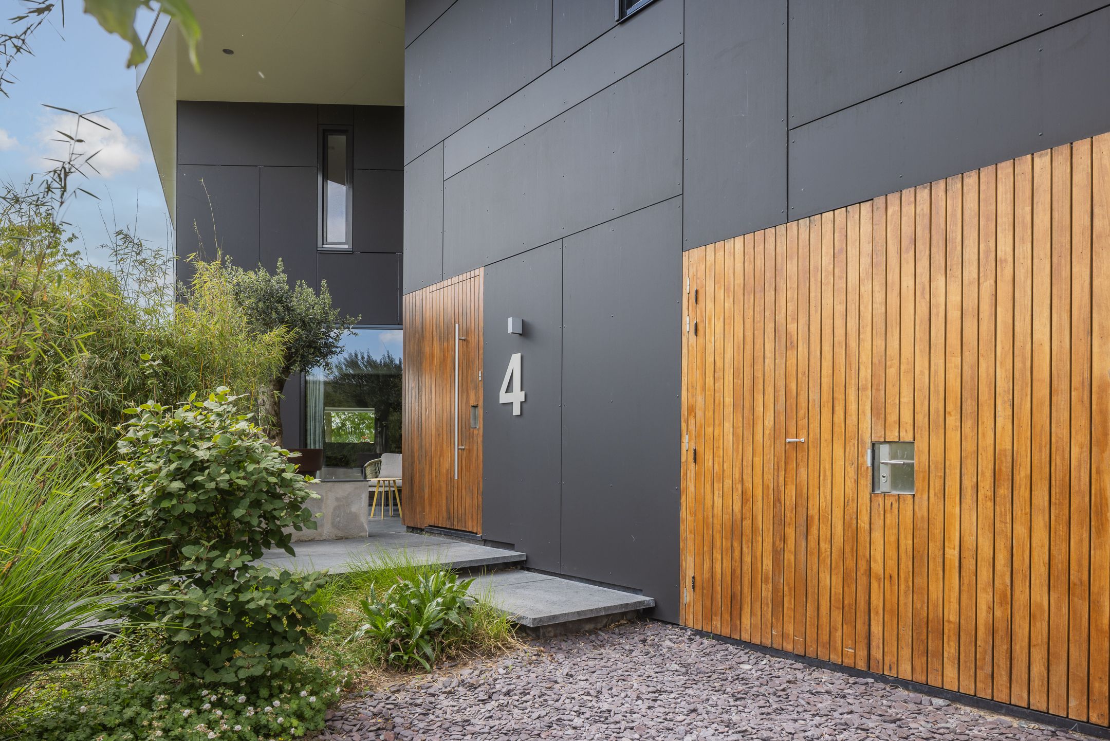 Photo 69 of Laan van de 17e september 4