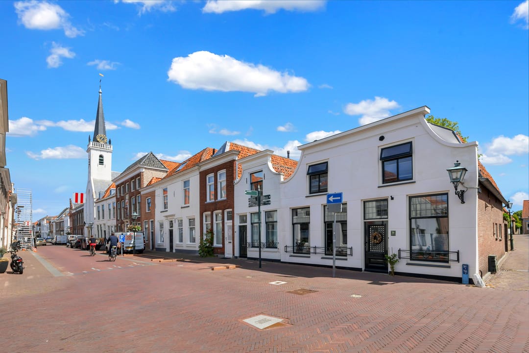 Photo 23 of Voorstraat 72