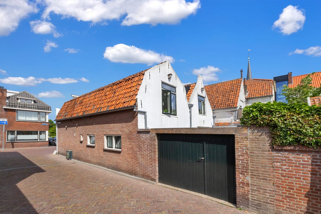 Photo 26 of Voorstraat 72