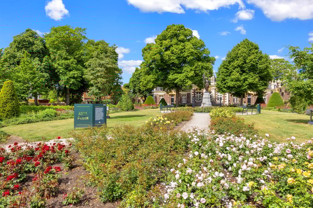 Photo 28 of Voorstraat 72