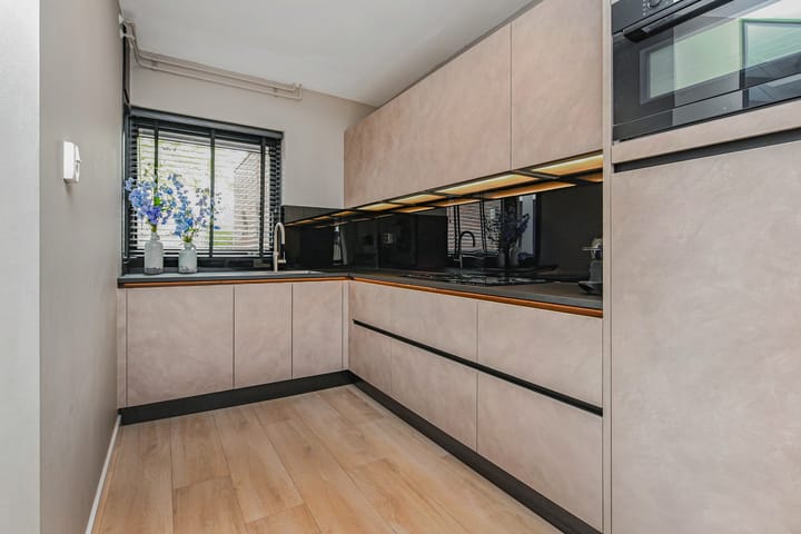 Photo 9 of Adelaarshorst 2