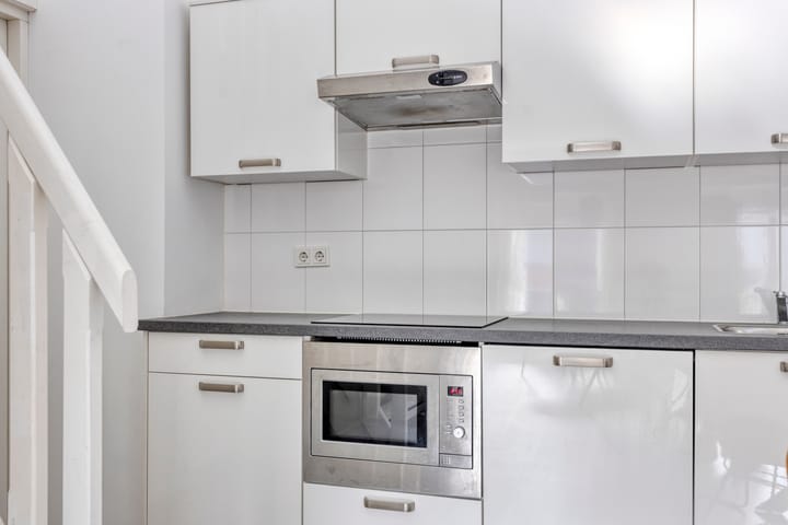 Photo 7 of Ubbo Emmiusstraat 23