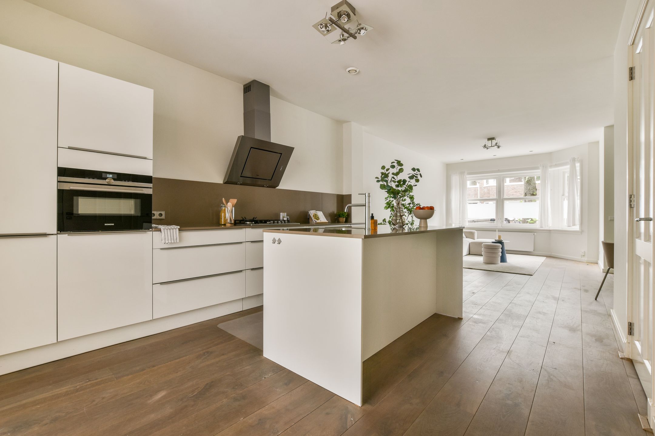 Photo 9 of Orteliusstraat 352-H