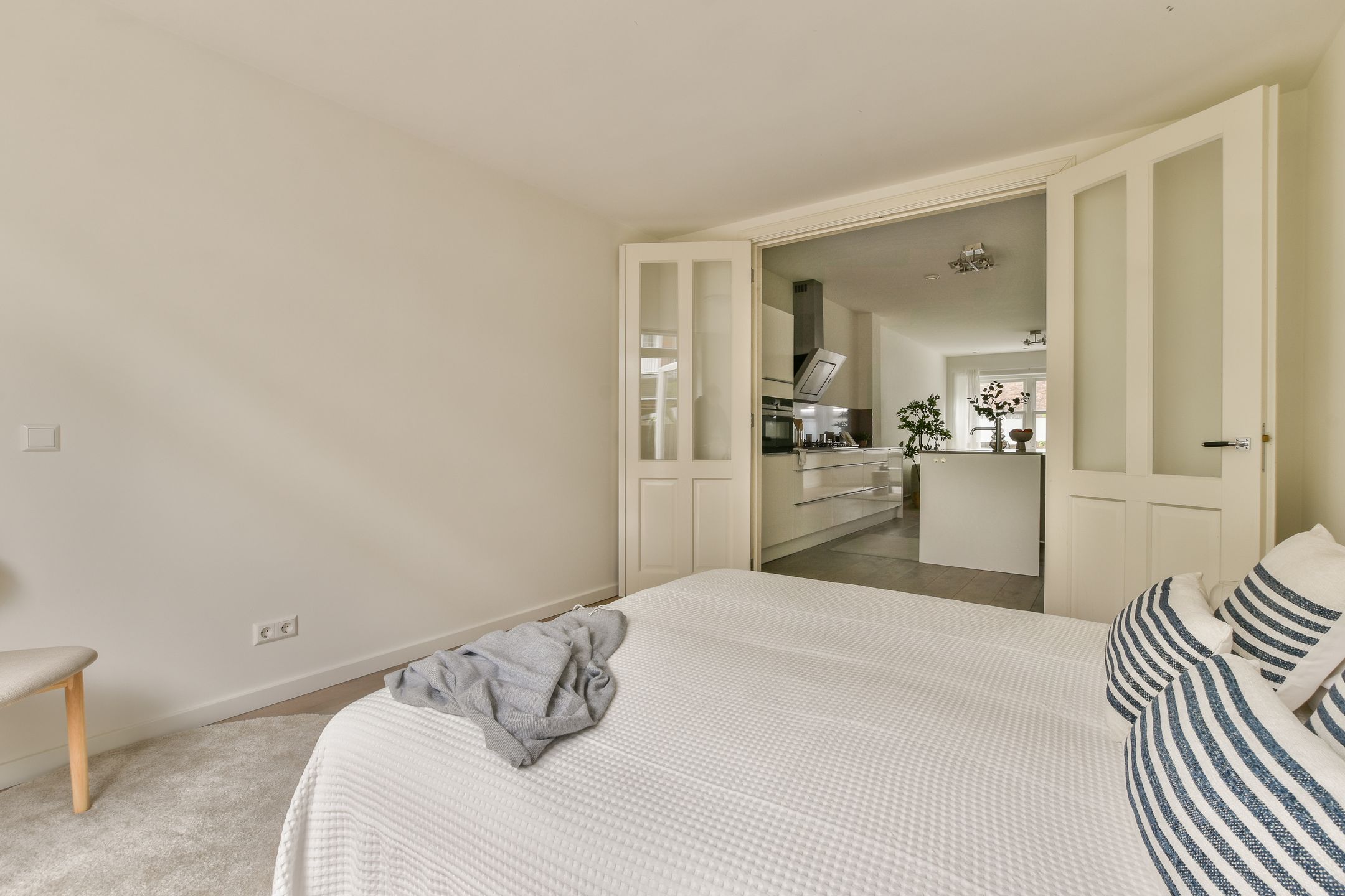 Photo 18 of Orteliusstraat 352-H