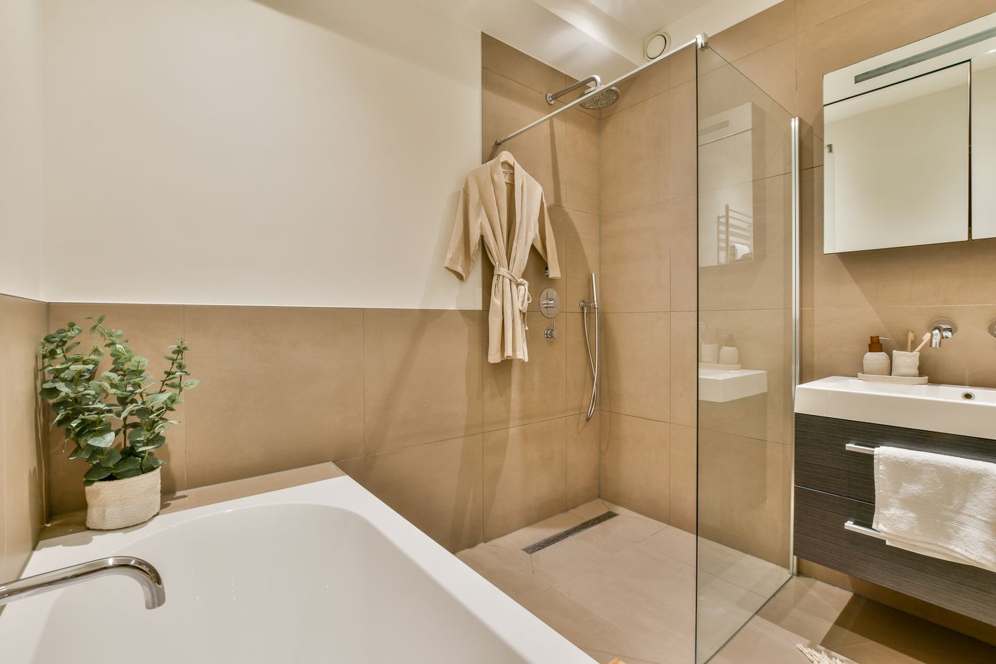 Photo 20 of Orteliusstraat 352-H