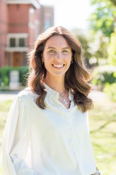 Inge Binsbergen - Commercieel Medewerker